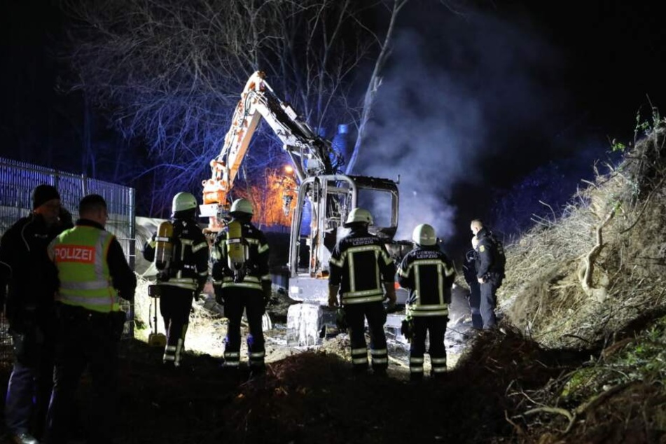 Die Feuerwehr wurde von Anwohnern über den Brand informiert.