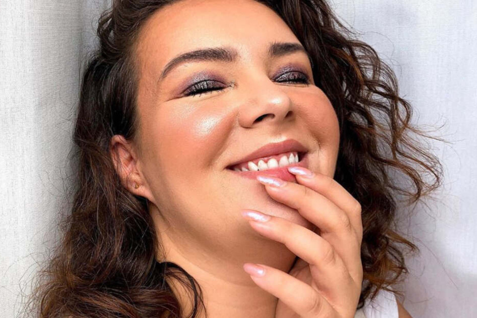 Brittney Johnston sieht sich selbst als teil der Body Positivity-Bewegung.