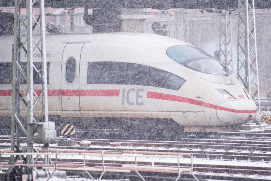Die Deutsche Bahn hat in Bayern mit dem Wetter zu kämpfen. (Symbolbild)