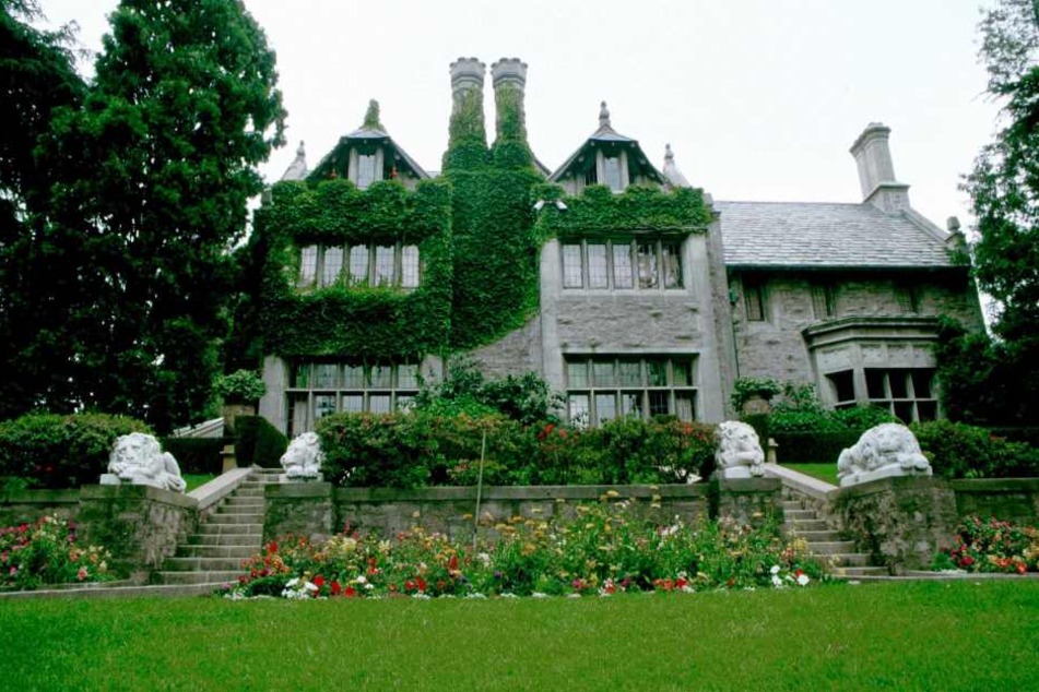 1971 für eine Million Dollar gekauft, 2016 mit einem satten Gewinn weitergegeben: Hugh Hefners (90) Playboy-Mansion.