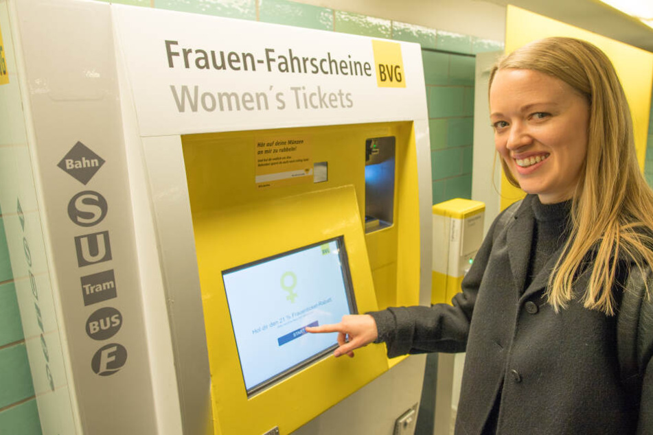 Eine AB-Tageskarte kostet für Frauen an diesem Automat nur 5,50 €, anstatt 7€.