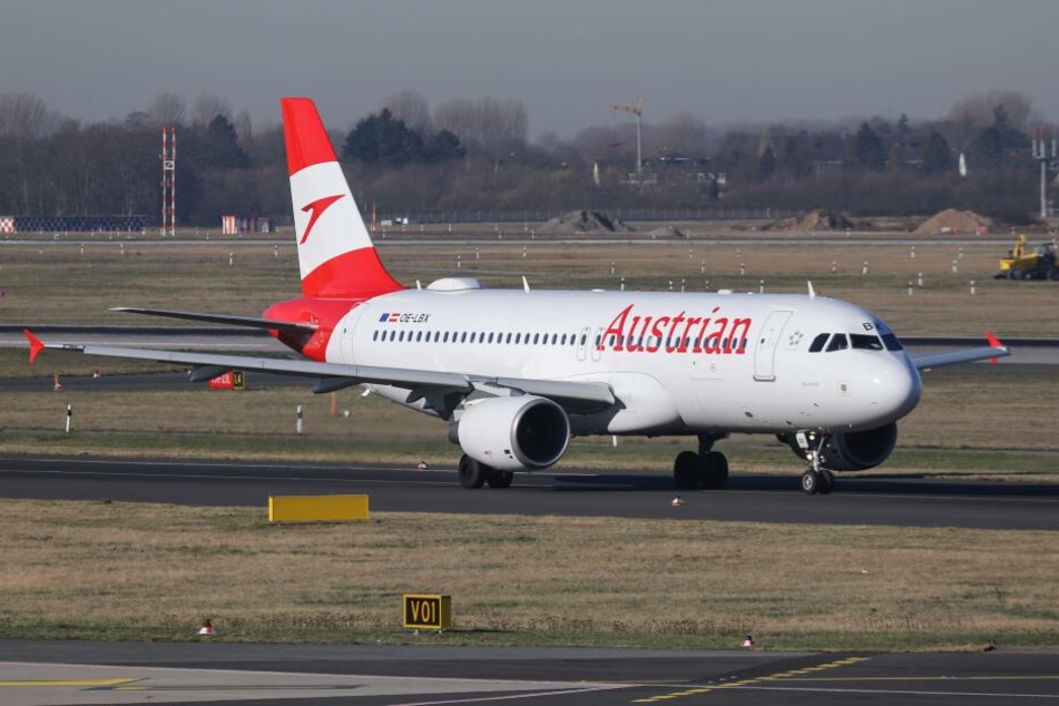 Eine Maschine der Austrian Airlines wurde in Tirana von maskierte Räubern überfallen.