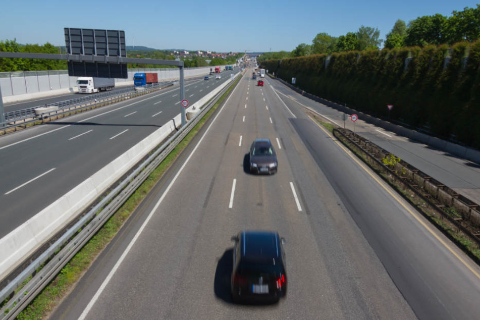 Der Mann war bei Wolfratshausen falsch auf die A95 aufgefahren. (Symbolbild)