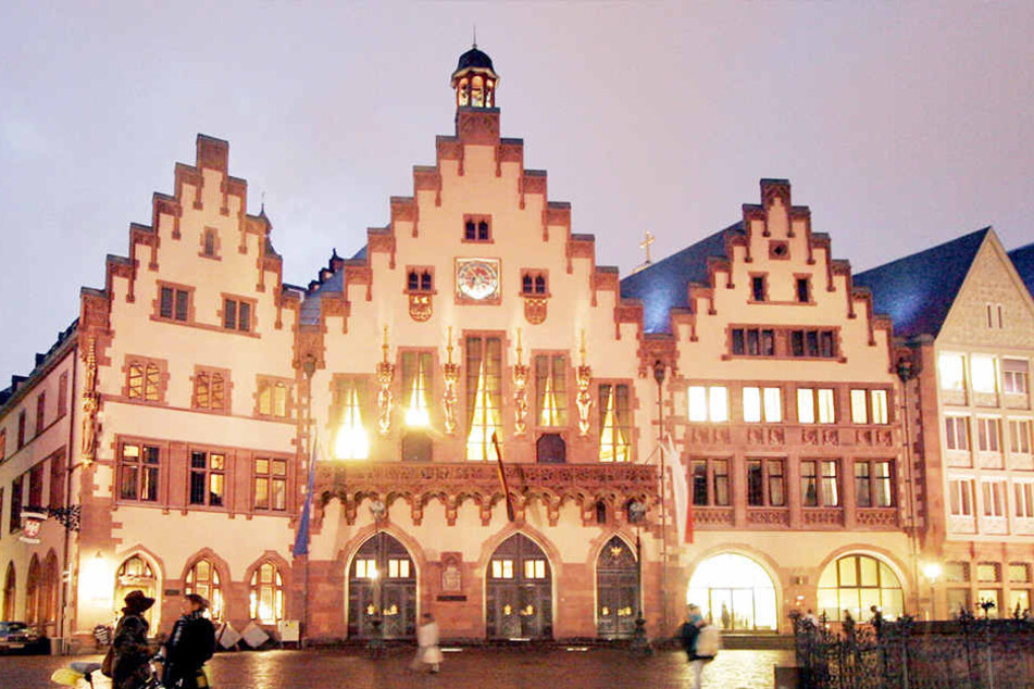In der ersten Runde der Römer-Koalition am 15. August will die Stadt über die selbstverwalteten Zentren in Frankfurt reden.