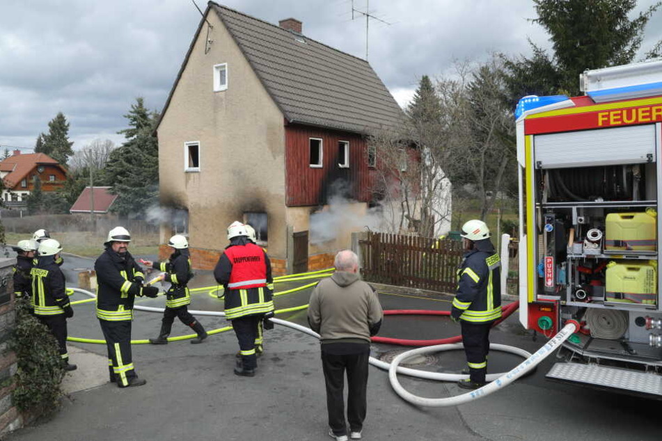 Die Feuerwehr war mit einem Großaufgebot im Einsatz.