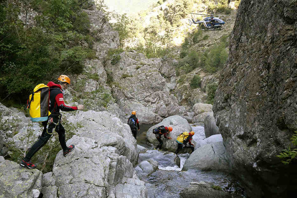 Das tragische Unglück ereignete sich in einer Schlucht in der Nähe des Ortes Soccia nordöstlich der Inselhauptstadt Ajaccio.