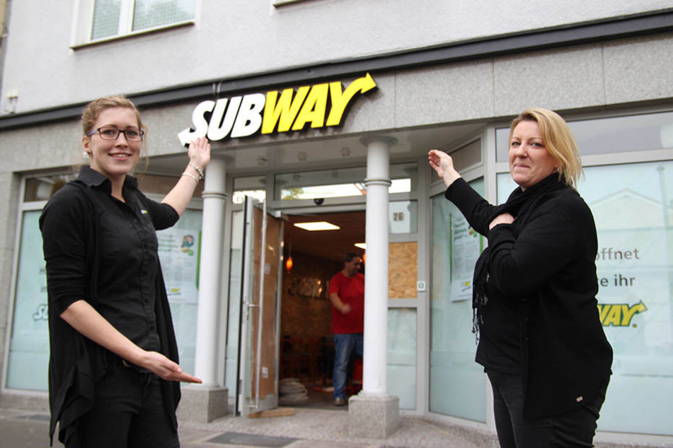 Area-Managerin Laura Verdyck (li.) und Franchise-Nehmerin Jessica Fait freuen sich auf die Eröffnung ihres neuen Subways.