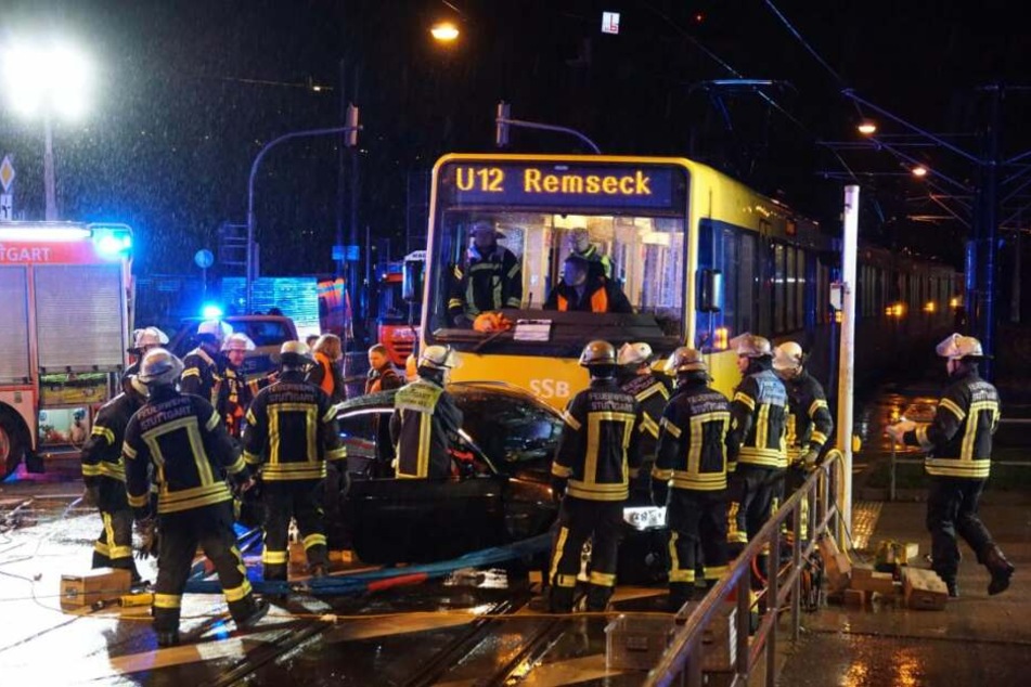Ordentlich gekracht hat es am Samstagabend auf der Kreuzung zwischen Nordbahnhofstraße und Rosensteinstraße.