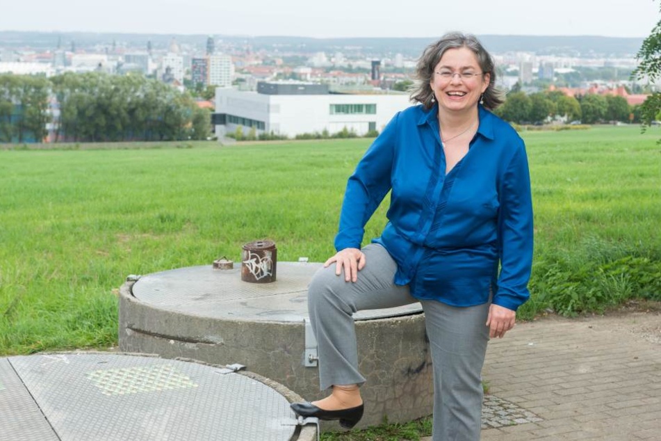 Plant den Südpark: Umweltbürgermeisterin Eva Jähnigen (51, Grüne). An dieser
Stelle soll ein Aussichtspunkt entstehen.
