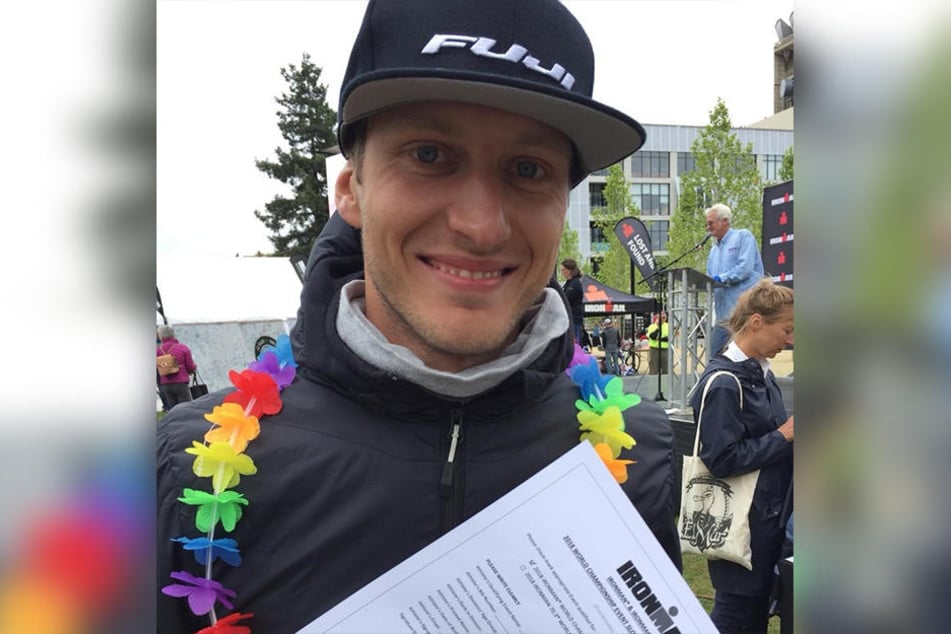 Glücklicher Sieger: Robin Schneider wurde beim Ironman erster in seiner Altersgruppe.