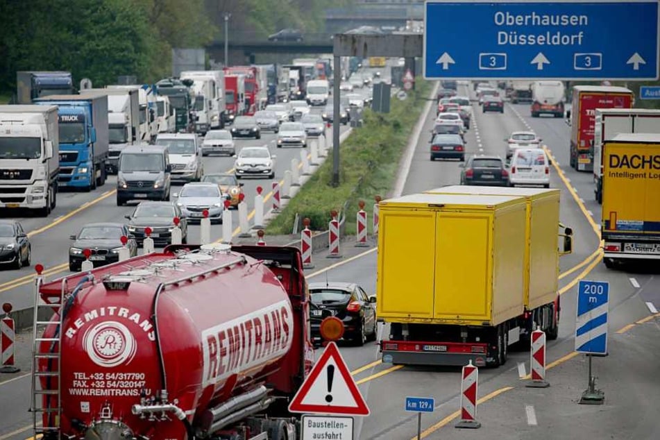Stau und Baustellen am Kölner Ring: Das wird auch in den kommenden Jahren ein gewohntes Bild bleiben.
