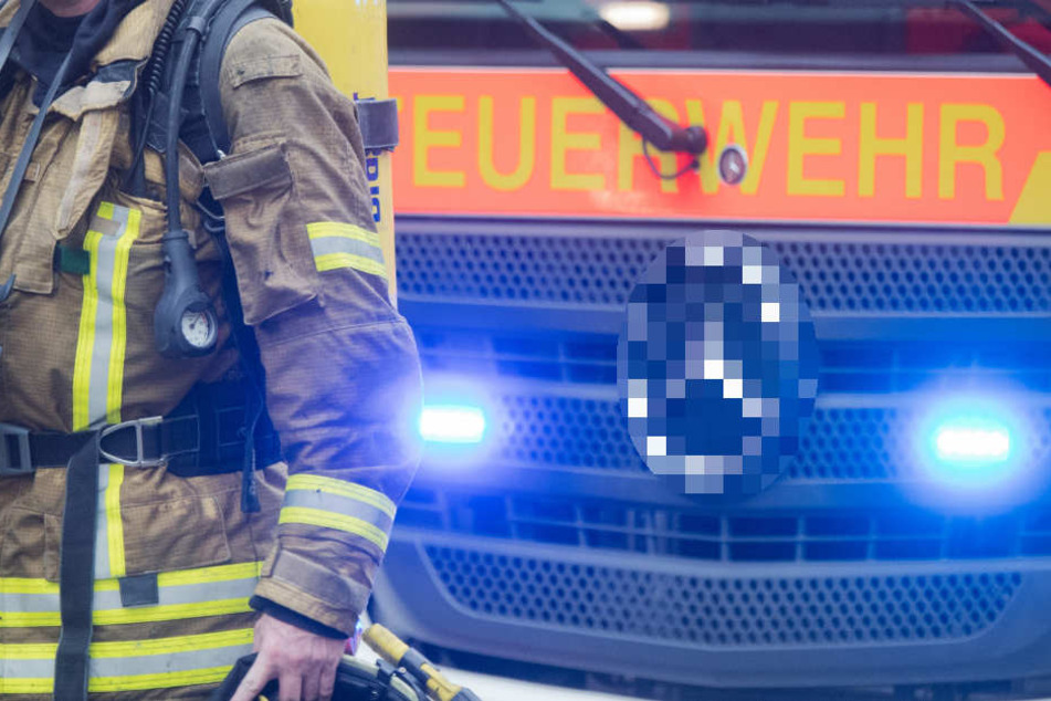 Die Feuerwehr war mit einem Großaufgebot vor Ort (Symbolbild).