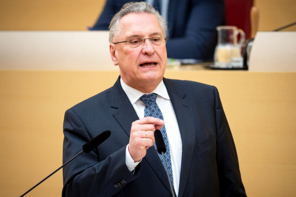 Joachim Herrmann setzt sich für mehr Abschiebungen nach Afghanistan ein.