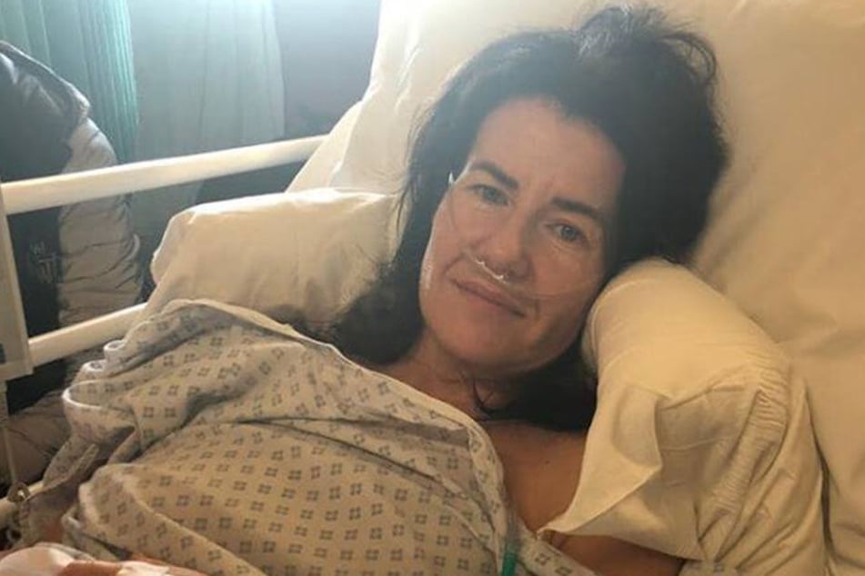 Im Krankenhaus erfuhr die 47-Jährige, dass sie an Darmkrebs leidet.