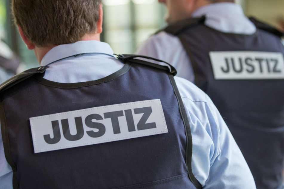 "Job mit J" gefällig? Die sächsische Justiz stockt auf. (Symbolbild)