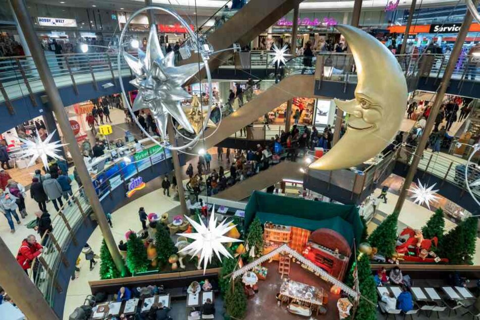 Der Shoppingcenter "Galerie Roter Turm" darf am 1. und 15. Dezember öffnen. Andere Center außerhalb der Innenstadt müssen an den Sonntagen geschlossen bleiben.