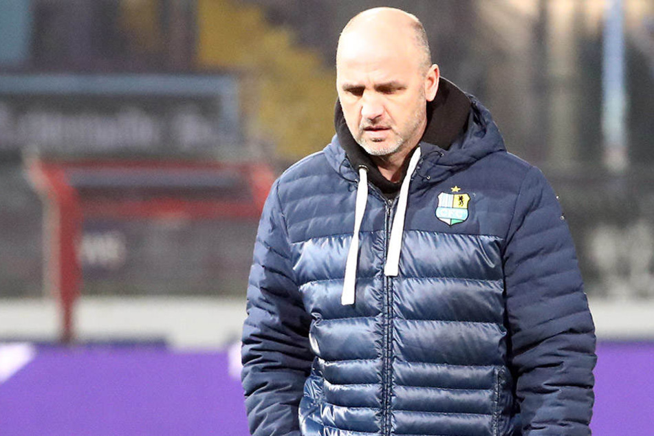 Da geht er hin! Genauso plötzlich, wie Steffen Ziffert vor einem Jahr beim CFC aufgetaucht war, verschwindet er jetzt von der himmelblauen Bildoberfläche.