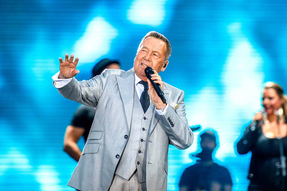 Schlagerstar Roland Kaiser (67) wird auch am kommenden Wochenende die Kaisermania-Massen begeistern. Bis dahin hat er aber noch viel zu tun.
