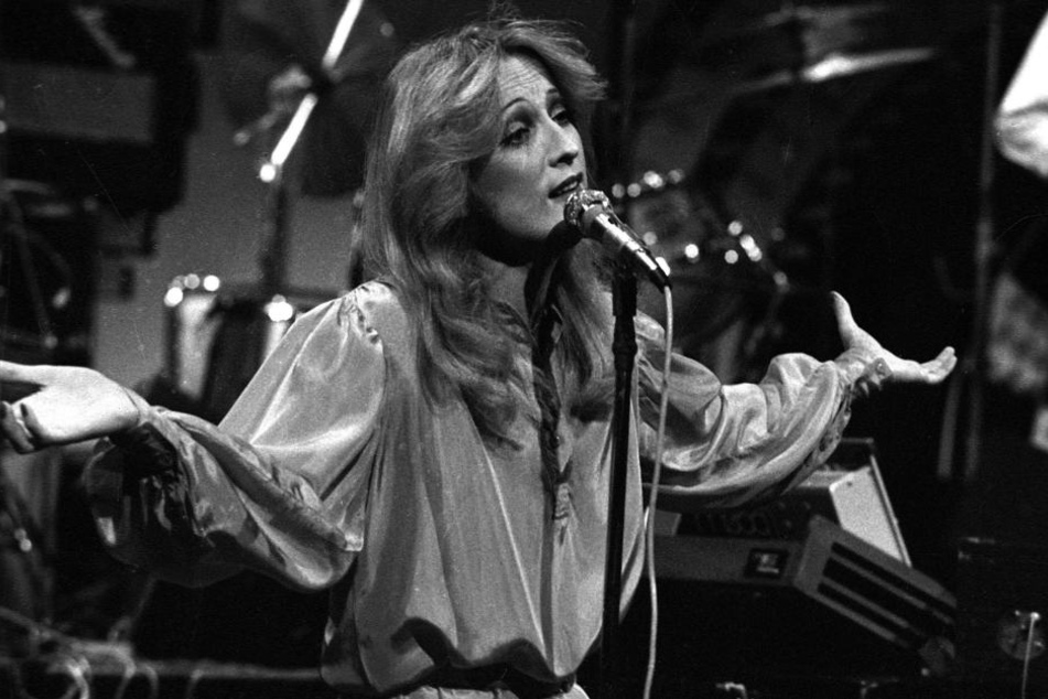 Ein Foto aus dem Jahr 1974: Mit offenen Haaren stand Veronika Fischer auf der
Bühne, wurde in der DDR zum Star.