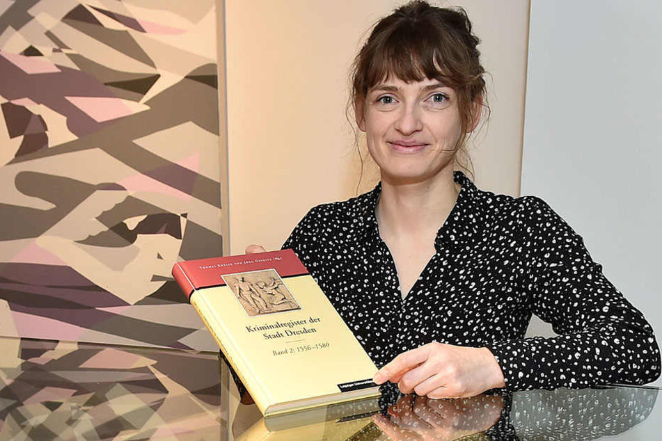 Mandy Ettelt (37) transkribierte die uralten Original-Seiten.