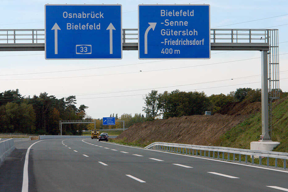 Auch auf der A 33 ärgert man sich über die eine oder andere Baustelle. Anscheinend aber nicht genug!