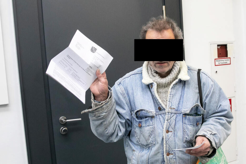 Bernd S. (59) will nicht gewusst haben, dass der Geldschein falsch war.