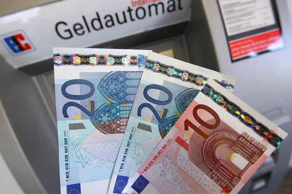 Auch Falschgeld spielt bei dem Prozess eine Rolle. (Symbolbild).