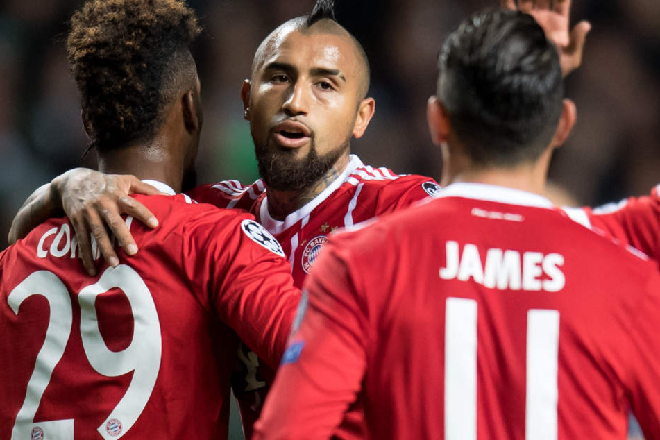 Für Arturo Vidal (M.) kommt die Reise in die Vereinigten Staaten noch zu früh.