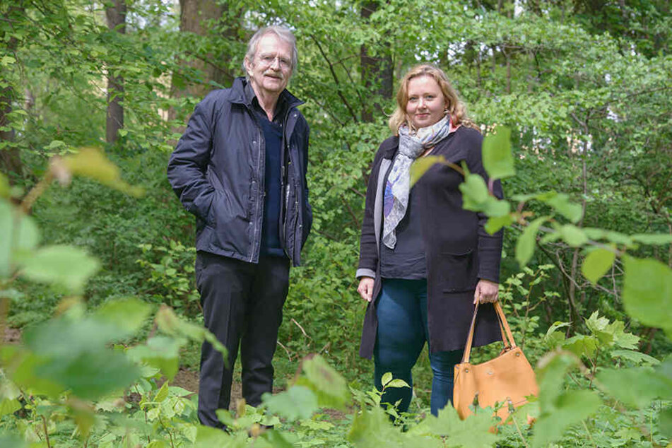 Sie fordern neue, naturnahe Spielideen im Carlowitzpark: Solveig Kempe (37, CDU) und Dieter Füsslein (78, FDP).