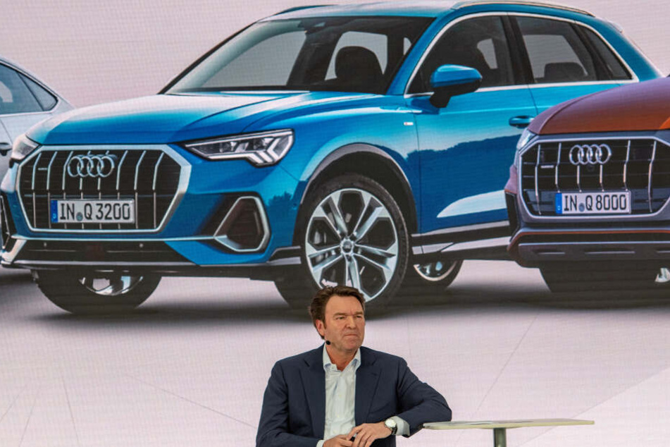Bram Schot, Vorsitzender des Vorstands der Audi AG und kommissarischer Vorstand Vertrieb und Marketing spricht bei der Bilanz-Pressekonferenz.