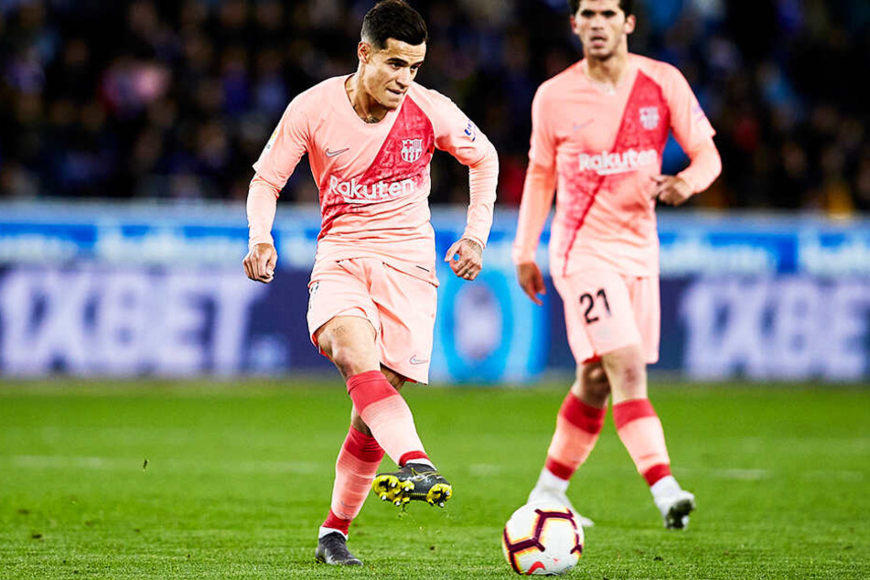 Philippe Coutinho (l.) schaffte beim FC Barcelona den endgültigen sportlichen Durchbruch bisher nicht und soll deshalb abgegeben werden.