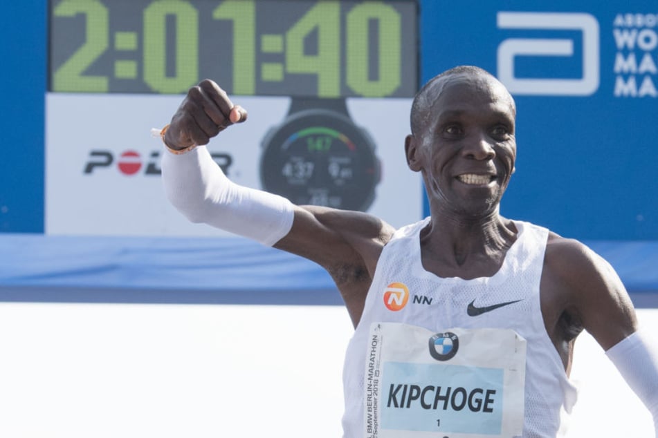 Eliud Kipchoge kann sich über seinen Sieg beim Berlin Marathon freuen und den neuen Weltrekord.