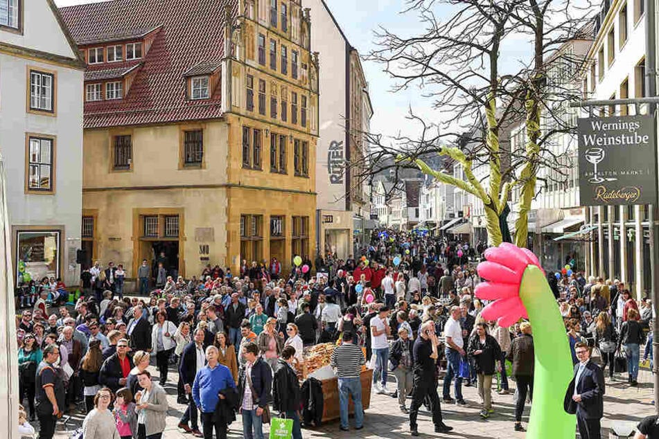 In der Bielefelder Altstadt ist an verkaufsoffenen Sonntagen besonders viel los.