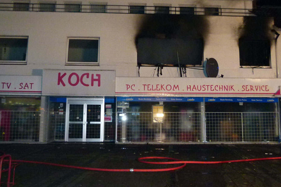 Das Feuer hat einen Schaden von mehreren hunderttausend Euro hinterlassen.