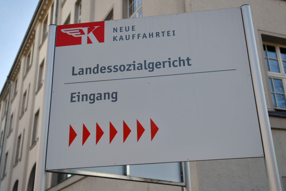 Am Landessozialgericht in Chemnitz ist die Einführung der elektronischen Akte verschoben worden.