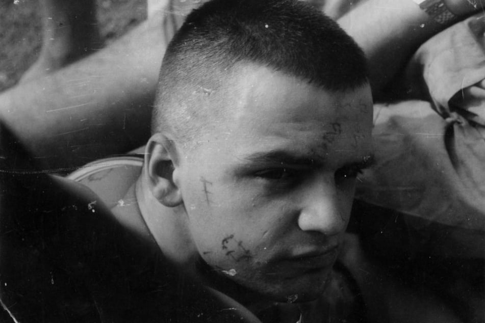 Da war an „Rummelsnuff“ noch nicht zu denken: 1986 - Roger als 20-Jähriger in
der DDR, auf Krawall gebürstet.