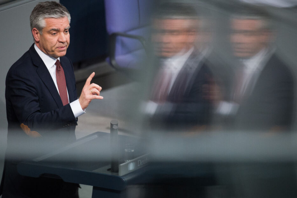 Dem Bundestagsabgeordneten Frank Steffel (CDU) wurde nach Plagiatsvorwürfen sein Doktortitel aberkannt.
