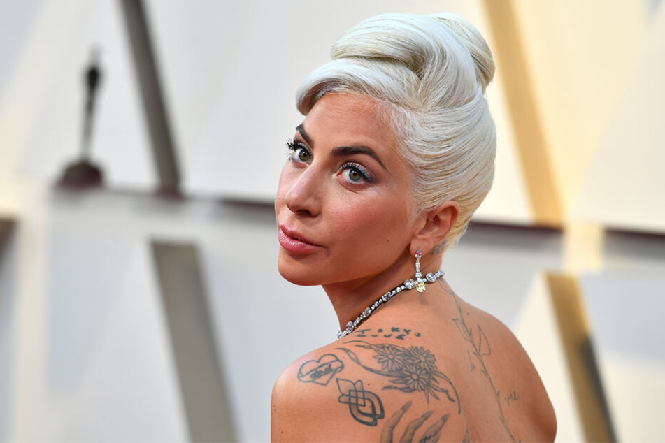 Lady Gaga wird seit Wochen eine Romanze mit Bradley Cooper nachgesagt.