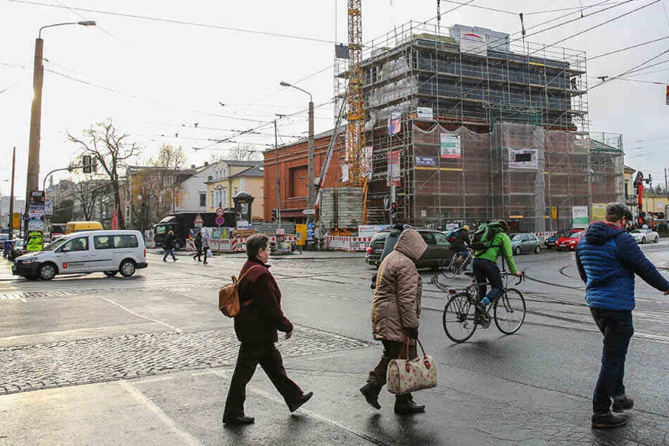 Seit Mai wird das 90 Jahre alte Kino an der Königsbrücker Straße saniert und erweitert.