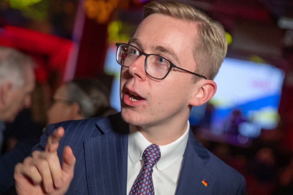 Philipp Amthor, CDU-Bundestagsabgeordneter, spricht vor dem Beginn des traditionellen Neujahrsempfang des CDU-Kreisverband Vorpommern-Greifswald mit Medienvertretern.