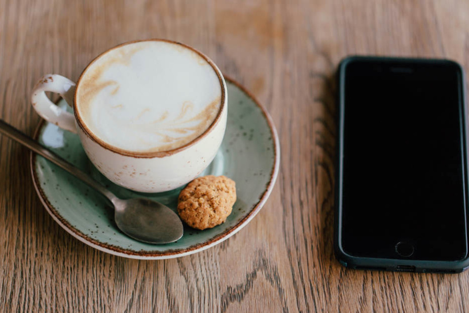 Über die App könnte zum Beispiel mitgeteilt werden, wo einen Gratis-Kaffee gibt. (Symbolbild)