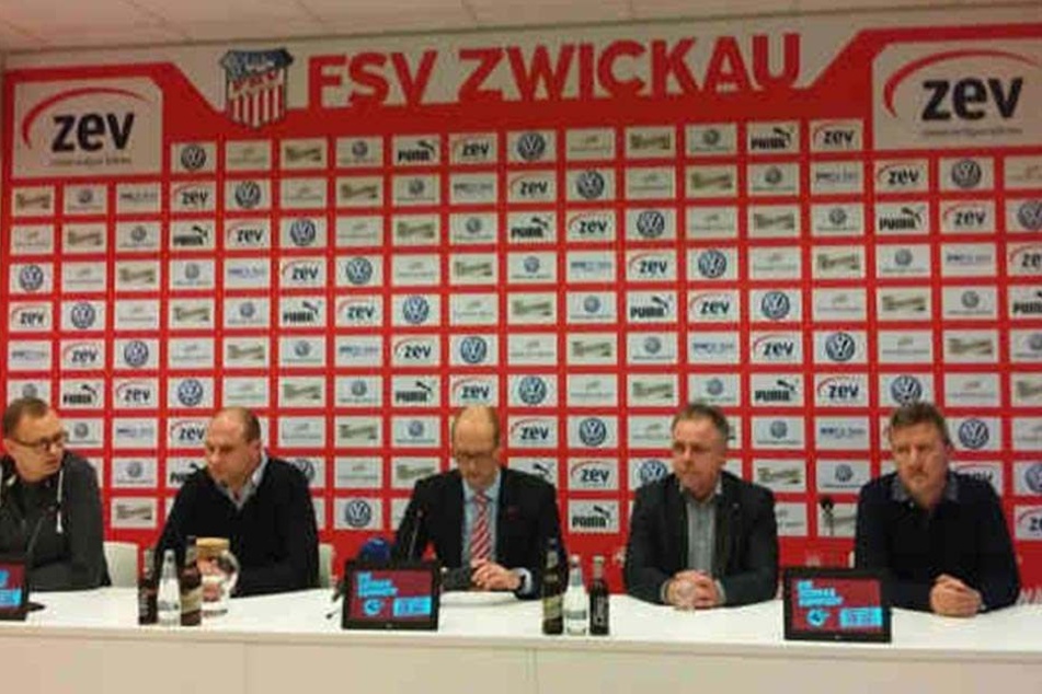 Daniel Sacher, David Wagner, Tobias Leege, Frank Fischer und Ingo Kursawe (v.l.).