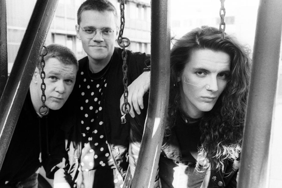 Larry Steinbachek (Mitte) im Kreise seiner Band "Bronski Beat".