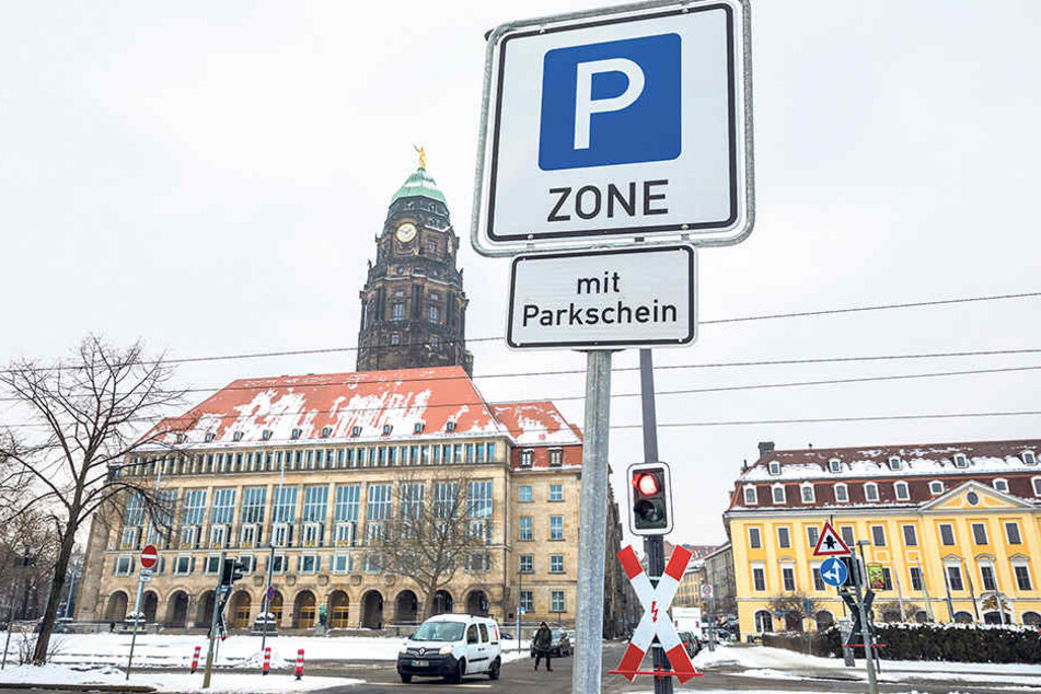 Dass der Stadtrat zustimmt, gilt als sicher: Linke, Grüne und SPD schrieben Mehreinnahmen von zwei Millionen Euro jährlich selbst im Haushalt fest.