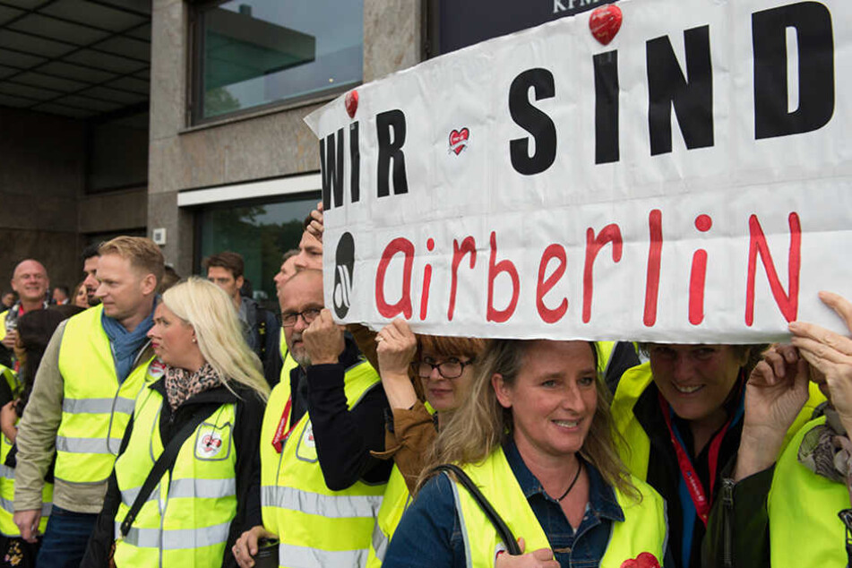 Tausende Air Berlin-Mitarbeiter haben Angst um ihre Zukunft.