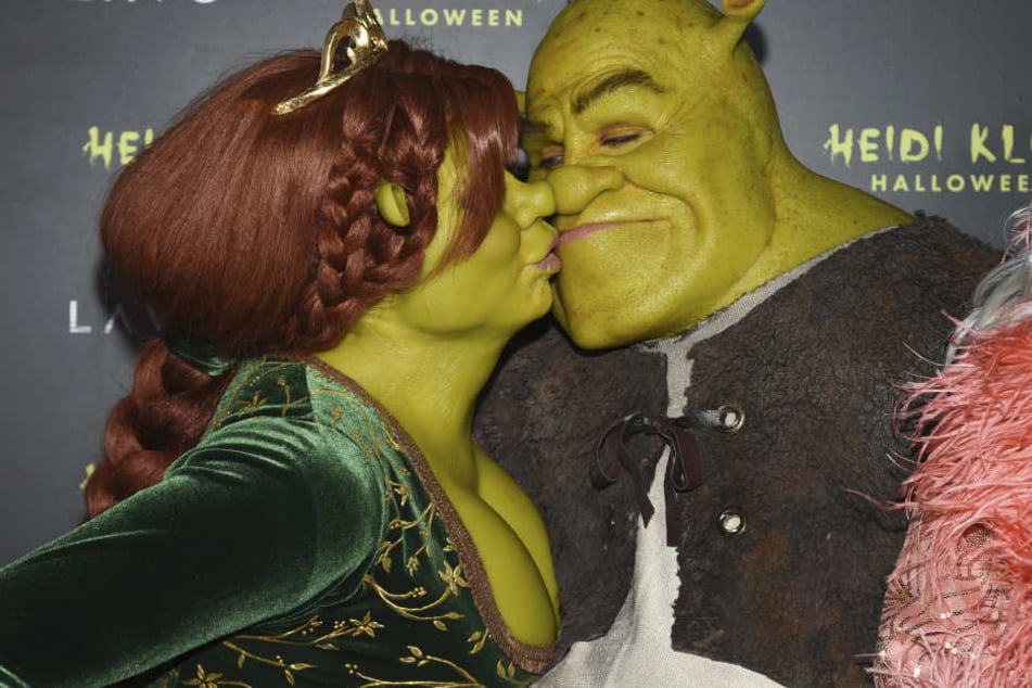 Mit ihrem Freund Tom verkleidete sich Heidi Klum als Fiona und Shrek.