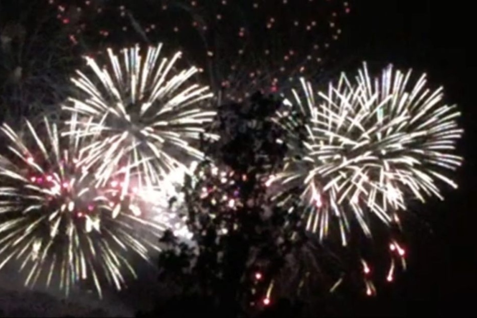 So sah das Feuerwerk von der Terrasse der Kunsthalle aus.