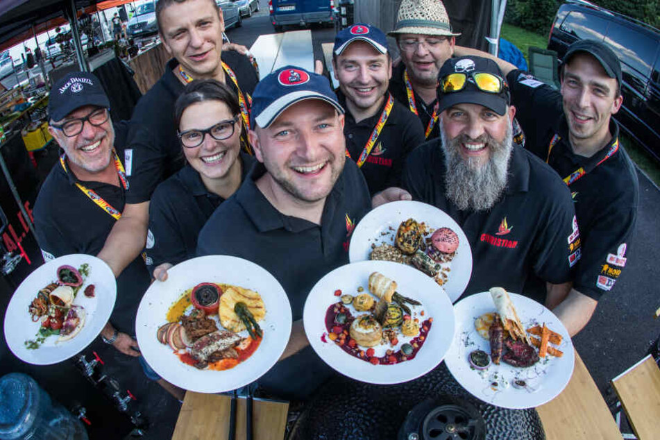 Martin Schulz (Mitte) und sein Team "Grill-Doch-Mal" wurden Grill-Meister 2017-