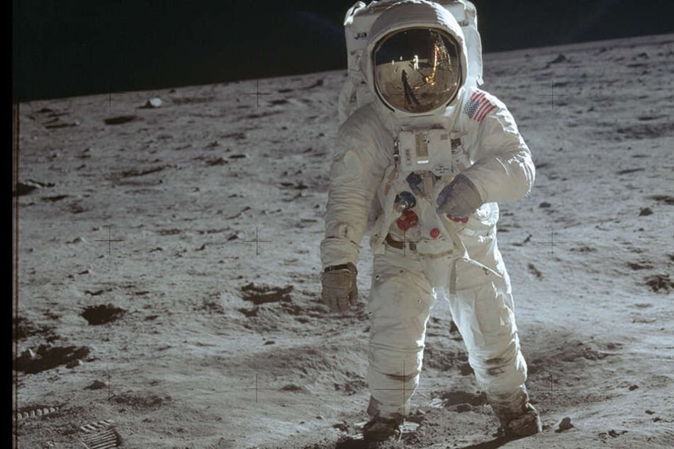 Neil Armstrong betrat 1969 als Kommandant der Apollo 11 Mission als erster Mensch den Mond.