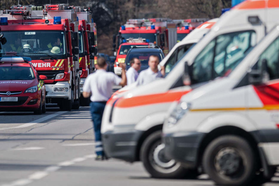 In Passau mussten die Rettungskräfte zu einem Großeinsatz ausrücken. (Symbolbild)